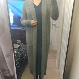 Long cranky bebe cardigan